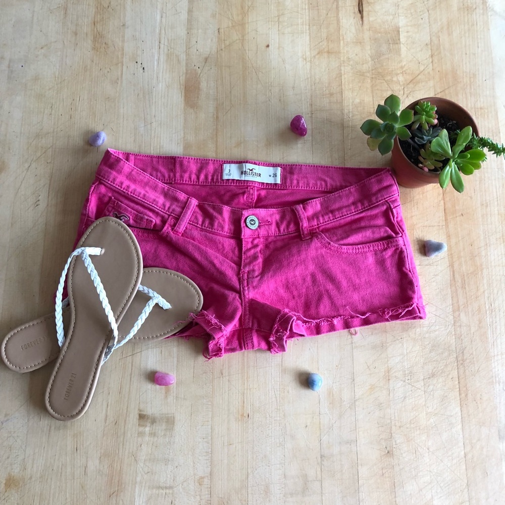 Pink Hollister short shorts